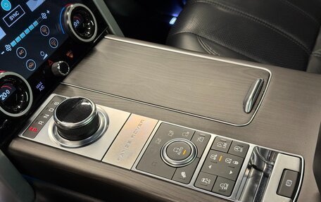 Land Rover Range Rover IV рестайлинг, 2017 год, 5 600 000 рублей, 11 фотография