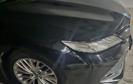 Toyota Camry, 2019 год, 2 700 000 рублей, 2 фотография