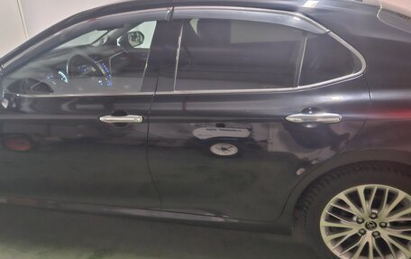 Toyota Camry, 2019 год, 2 700 000 рублей, 20 фотография