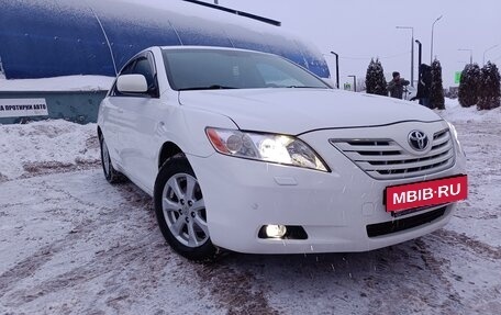 Toyota Camry, 2006 год, 1 050 000 рублей, 2 фотография
