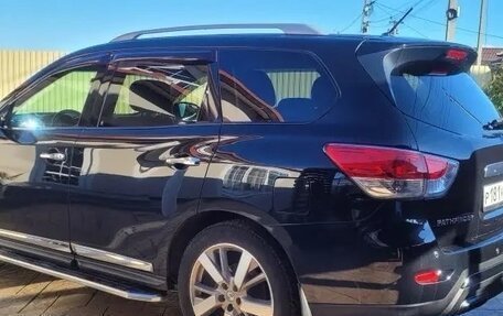 Nissan Pathfinder, 2015 год, 1 580 000 рублей, 2 фотография