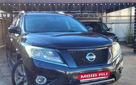 Nissan Pathfinder, 2015 год, 1 580 000 рублей, 13 фотография
