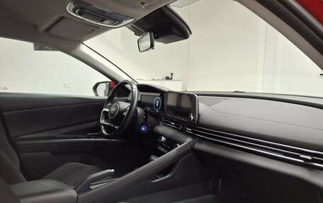 Hyundai Elantra, 2023 год, 2 149 000 рублей, 11 фотография