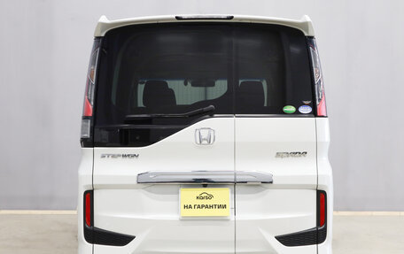 Honda Stepwgn IV, 2020 год, 2 349 000 рублей, 6 фотография