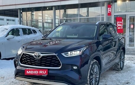 Toyota Highlander, 2025 год, 5 750 000 рублей, 2 фотография