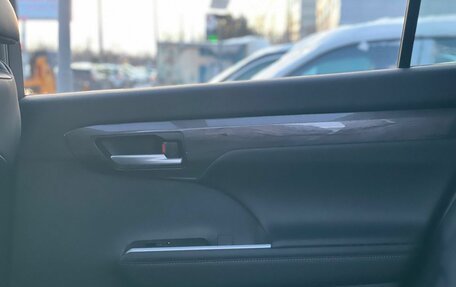 Toyota Highlander, 2025 год, 5 750 000 рублей, 27 фотография