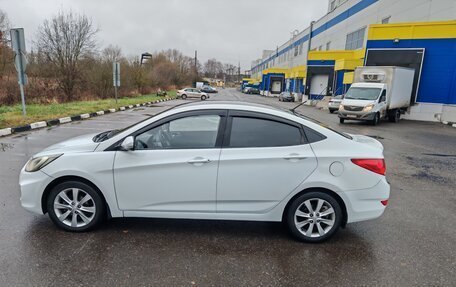 Hyundai Solaris II рестайлинг, 2012 год, 650 000 рублей, 2 фотография