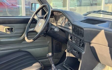 BMW 5 серия, 1985 год, 1 250 000 рублей, 9 фотография