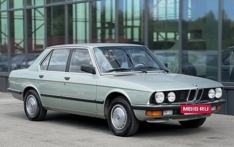 BMW 5 серия, 1985 год, 1 250 000 рублей, 3 фотография