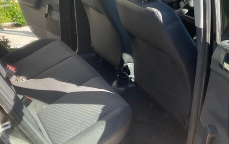 Volkswagen Polo IV рестайлинг, 2002 год, 230 000 рублей, 6 фотография