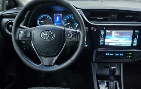 Toyota Corolla, 2017 год, 1 300 000 рублей, 6 фотография