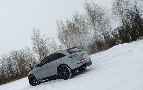 Infiniti FX I, 2005 год, 750 000 рублей, 3 фотография