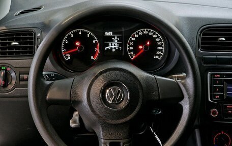 Volkswagen Polo VI (EU Market), 2014 год, 720 000 рублей, 11 фотография