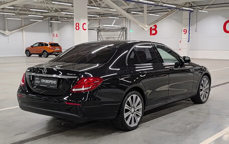 Mercedes-Benz E-Класс, 2017 год, 3 199 000 рублей, 5 фотография