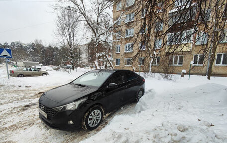 Hyundai Solaris II рестайлинг, 2021 год, 1 600 000 рублей, 5 фотография