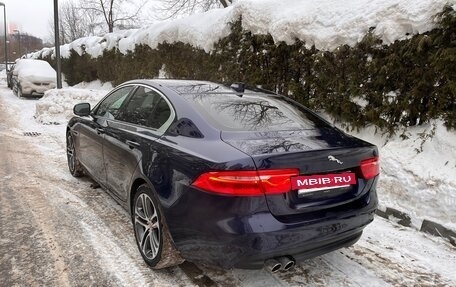 Jaguar XE I рестайлинг, 2016 год, 1 880 000 рублей, 5 фотография