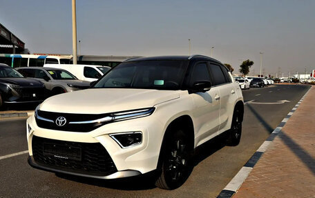 Toyota Urban Cruiser, 2025 год, 2 950 000 рублей, 1 фотография