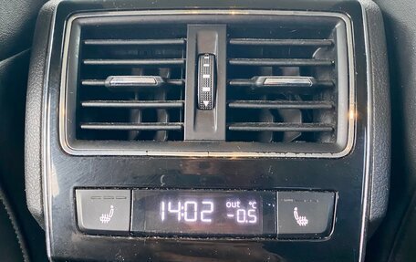 Skoda Superb III рестайлинг, 2019 год, 1 650 000 рублей, 14 фотография