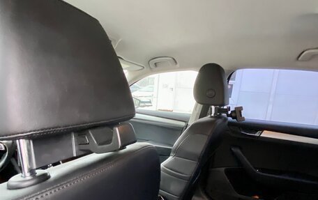 Skoda Superb III рестайлинг, 2019 год, 1 650 000 рублей, 13 фотография