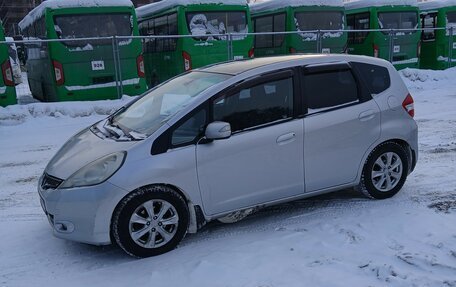 Honda Jazz II рестайлинг, 2011 год, 750 000 рублей, 2 фотография