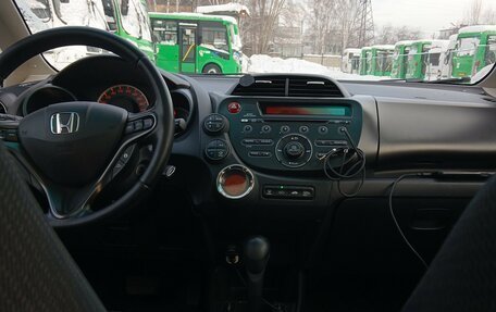 Honda Jazz II рестайлинг, 2011 год, 750 000 рублей, 7 фотография