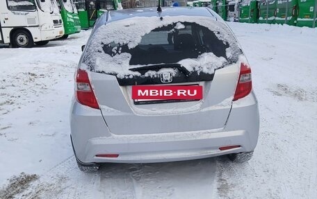 Honda Jazz II рестайлинг, 2011 год, 750 000 рублей, 4 фотография