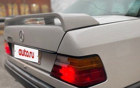 Mercedes-Benz W124, 1986 год, 500 000 рублей, 10 фотография