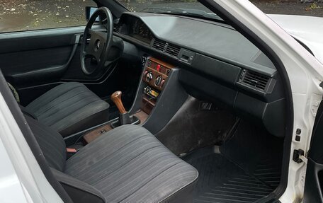 Mercedes-Benz W124, 1986 год, 500 000 рублей, 21 фотография