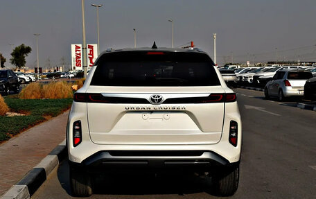 Toyota Urban Cruiser, 2025 год, 2 950 000 рублей, 5 фотография