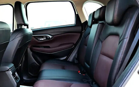 Toyota Urban Cruiser, 2025 год, 2 950 000 рублей, 12 фотография