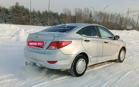 Hyundai Solaris II рестайлинг, 2013 год, 677 000 рублей, 2 фотография