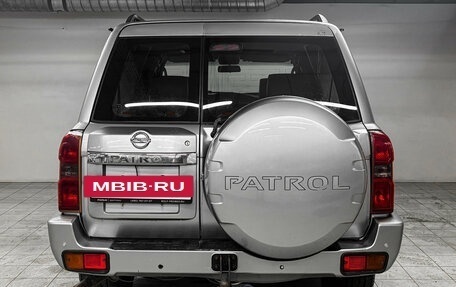 Nissan Patrol, 2005 год, 920 000 рублей, 6 фотография