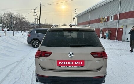 Volkswagen Tiguan II, 2018 год, 1 780 000 рублей, 6 фотография