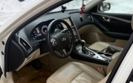Infiniti Q50 I рестайлинг, 2014 год, 1 590 000 рублей, 11 фотография