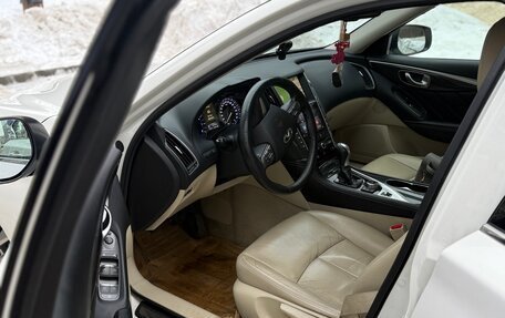 Infiniti Q50 I рестайлинг, 2014 год, 1 590 000 рублей, 20 фотография