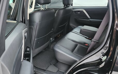 Mitsubishi Montero Sport, 2022 год, 4 900 000 рублей, 13 фотография