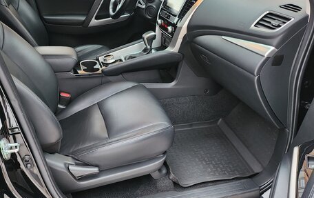 Mitsubishi Montero Sport, 2022 год, 4 900 000 рублей, 15 фотография