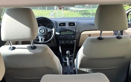 Volkswagen Polo VI (EU Market), 2009 год, 700 000 рублей, 4 фотография