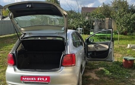 Volkswagen Polo VI (EU Market), 2009 год, 700 000 рублей, 2 фотография