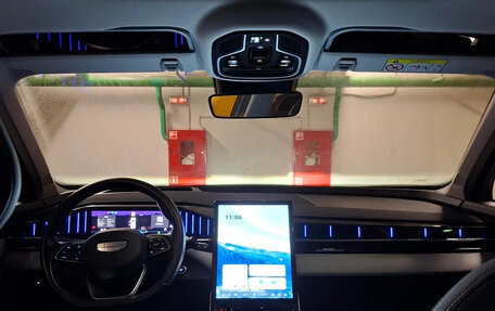 Geely Atlas, 2023 год, 2 650 000 рублей, 9 фотография