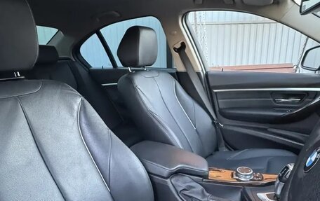 BMW 3 серия, 2016 год, 1 700 000 рублей, 10 фотография