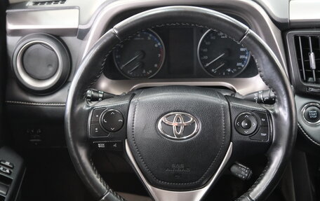 Toyota RAV4, 2018 год, 2 599 000 рублей, 13 фотография