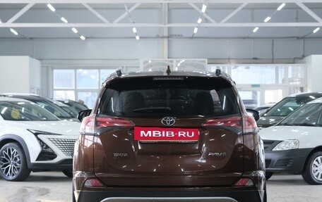 Toyota RAV4, 2018 год, 2 599 000 рублей, 6 фотография