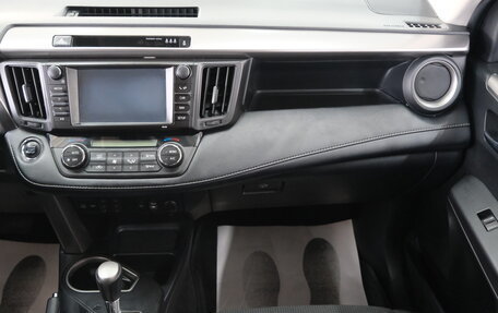 Toyota RAV4, 2018 год, 2 599 000 рублей, 20 фотография