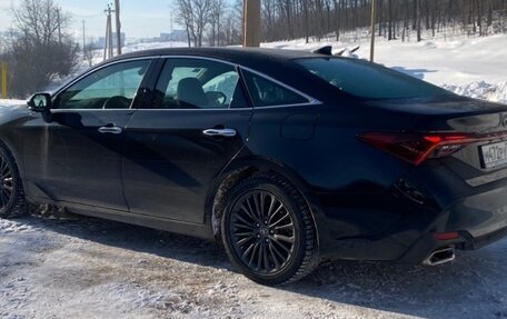 Toyota Avalon, 2022 год, 2 800 000 рублей, 3 фотография