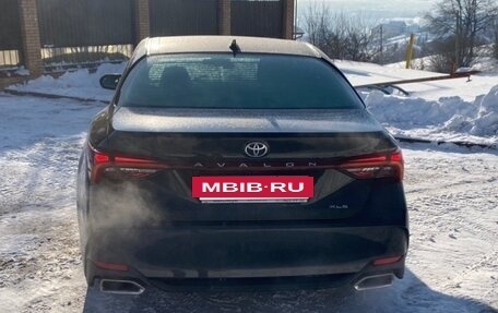 Toyota Avalon, 2022 год, 2 800 000 рублей, 6 фотография