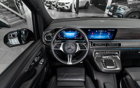 Mercedes-Benz V-Класс, 2024 год, 16 990 000 рублей, 16 фотография