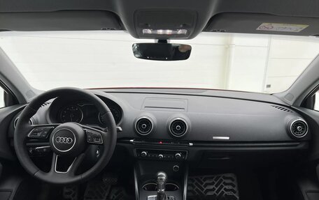 Audi A3, 2019 год, 1 999 000 рублей, 10 фотография