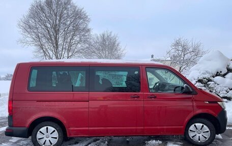 Volkswagen Transporter T6 рестайлинг, 2021 год, 3 500 000 рублей, 3 фотография