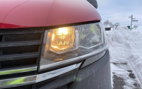 Volkswagen Transporter T6 рестайлинг, 2021 год, 3 500 000 рублей, 5 фотография